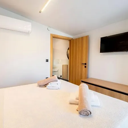 Kallithea Luxury -aphrodite-